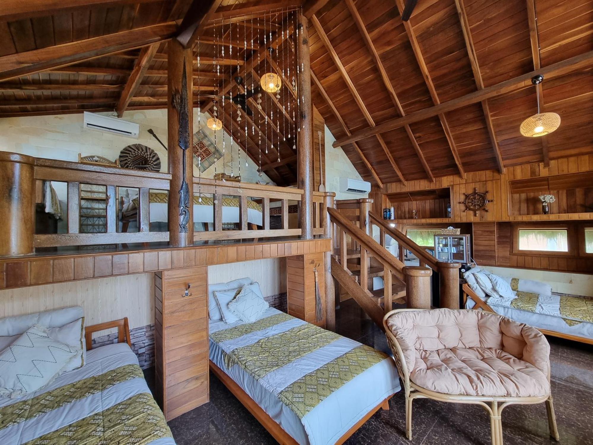 Istana Ombak Eco Resort Пачитан Екстериор снимка