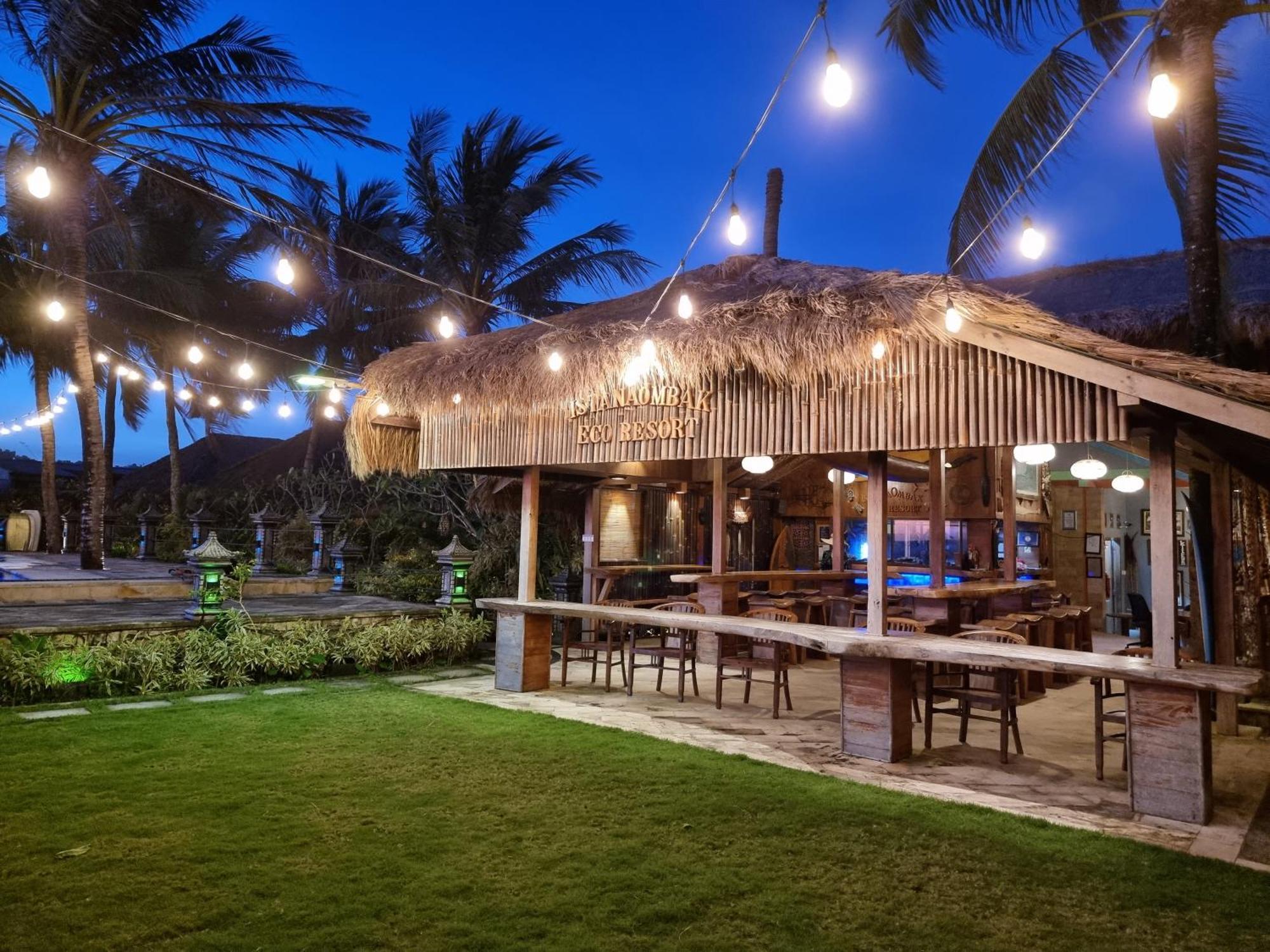 Istana Ombak Eco Resort Пачитан Екстериор снимка